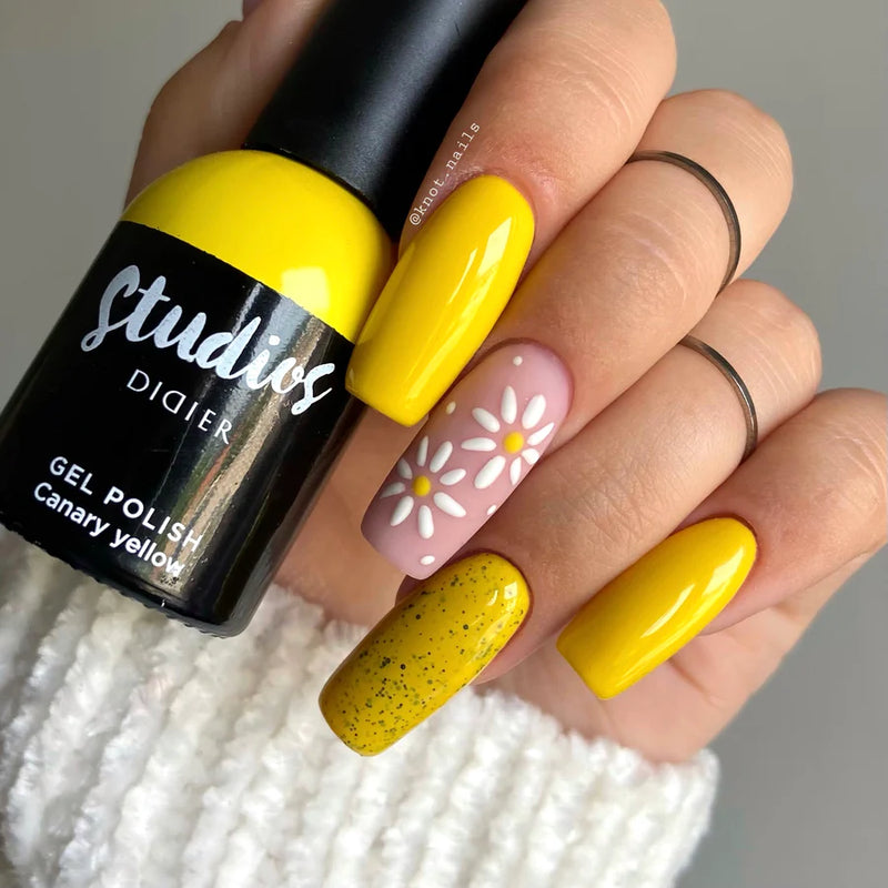 Gel polish Studios , Canary Yellow, 8ml