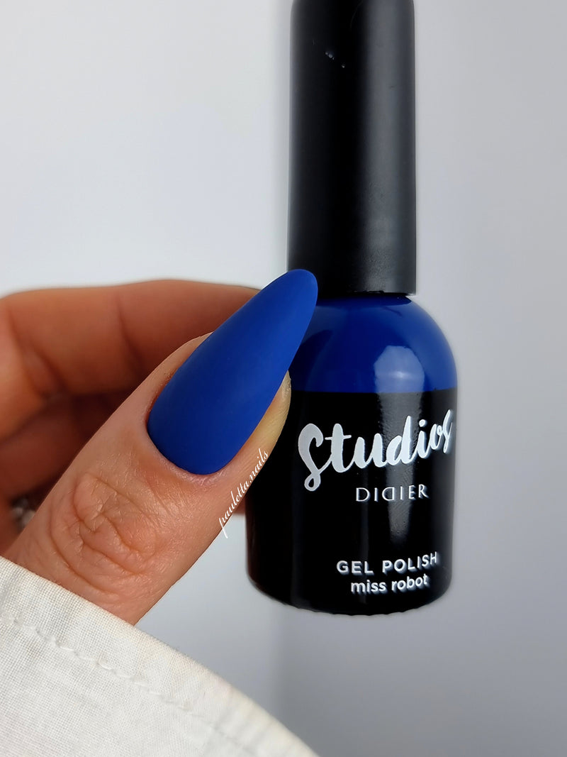 Gel polish Studios, miss robot, 8ml